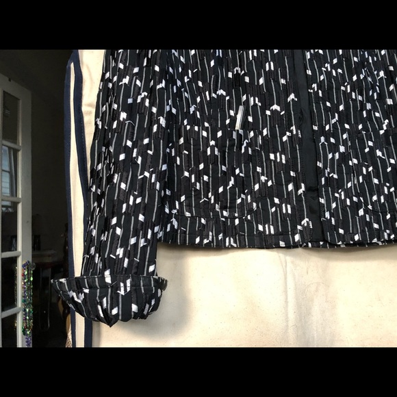 Jones New York Cotton with rayon short jacket - Picture 2 of 5